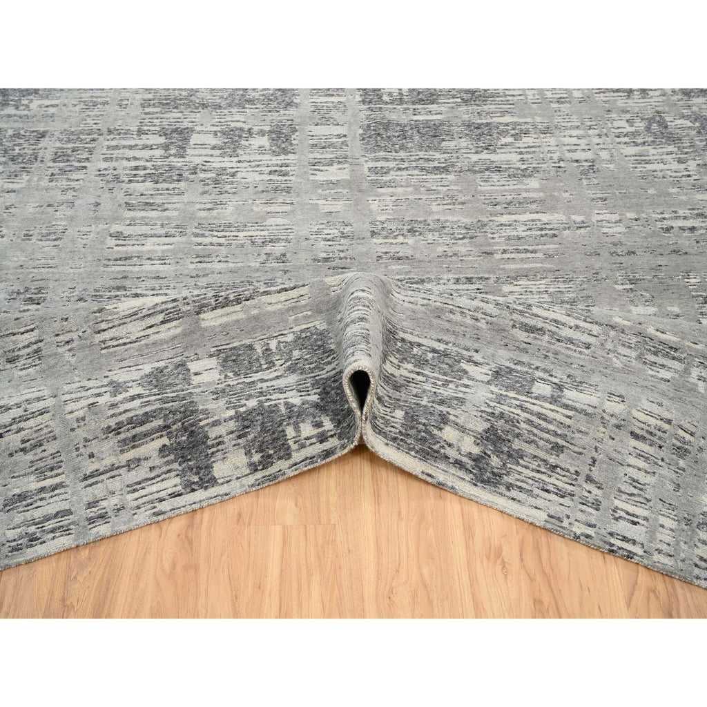 R64714%20006