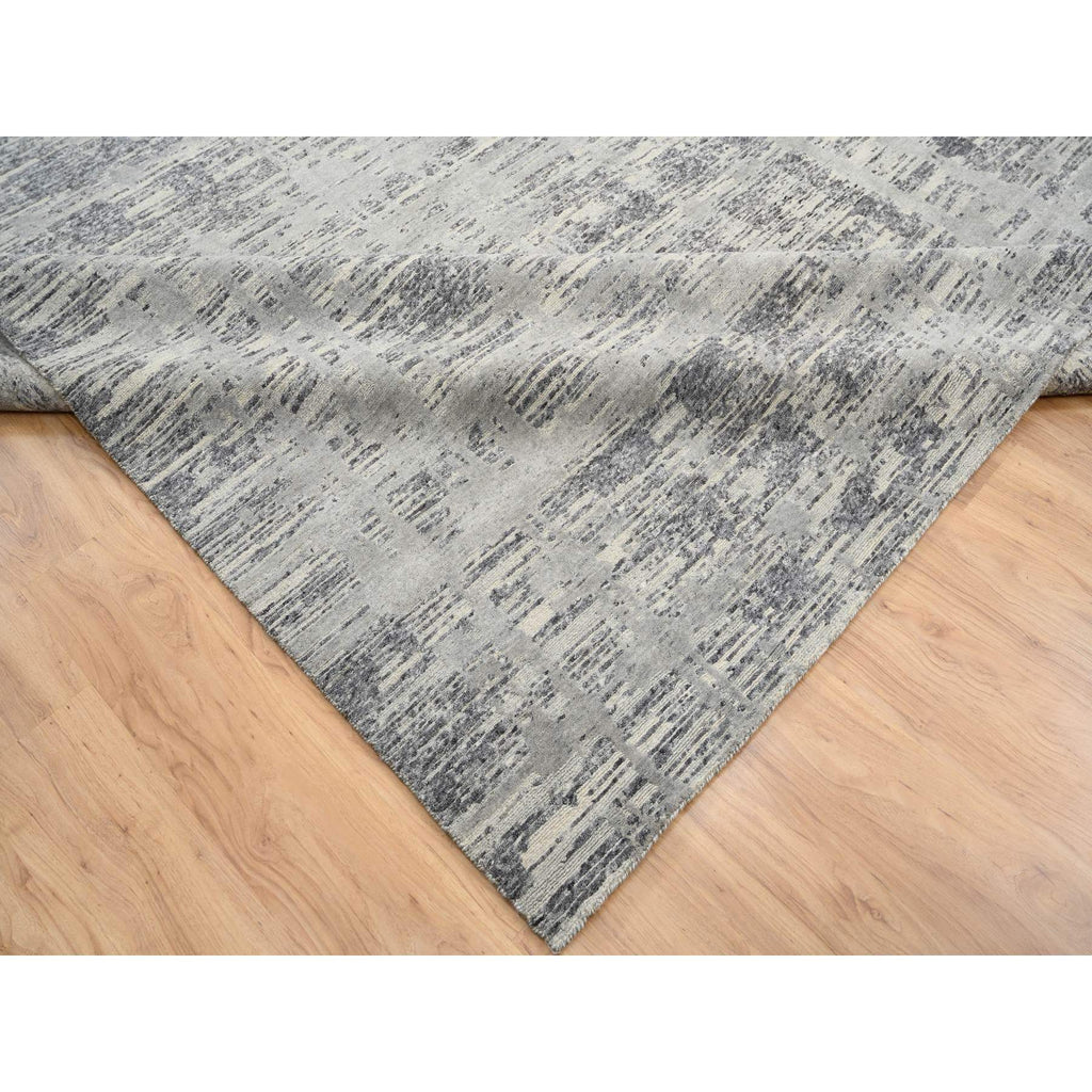 R64715%20007