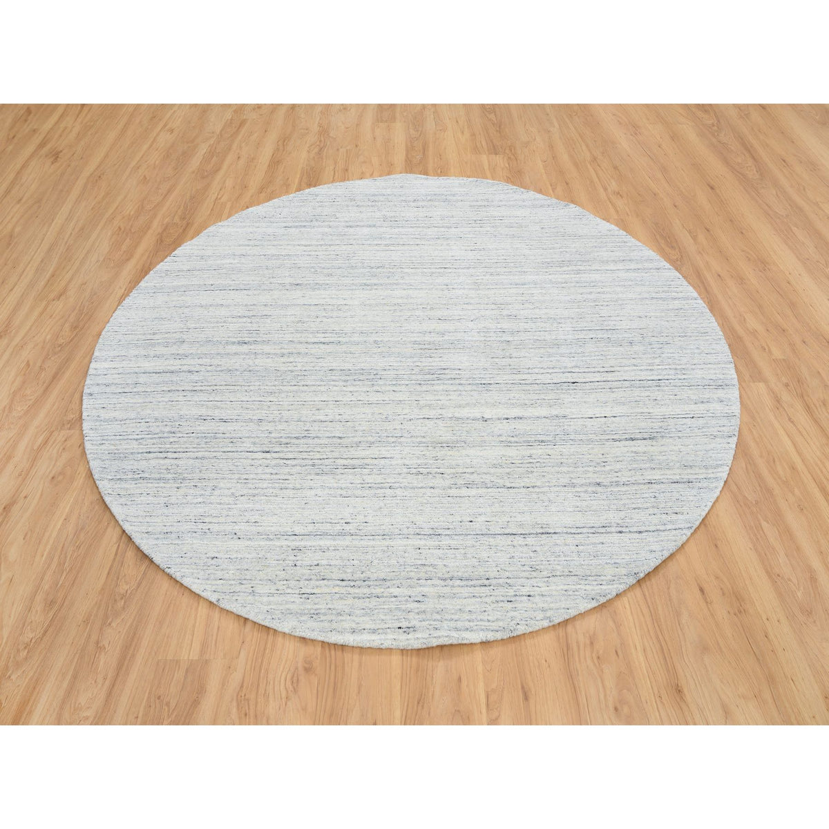 R64772%20003