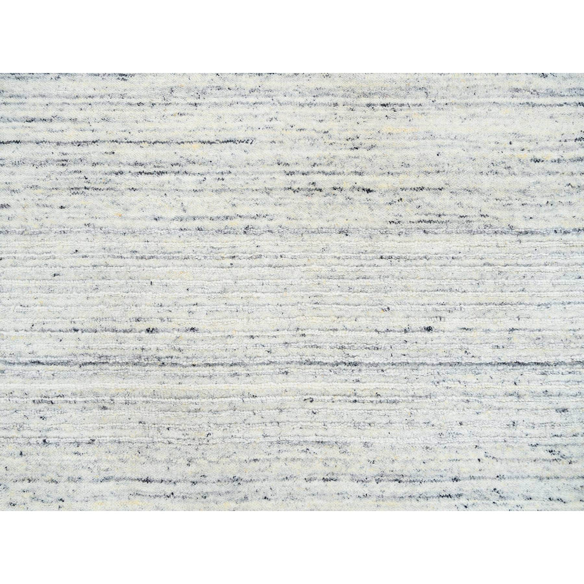 R64772%20009