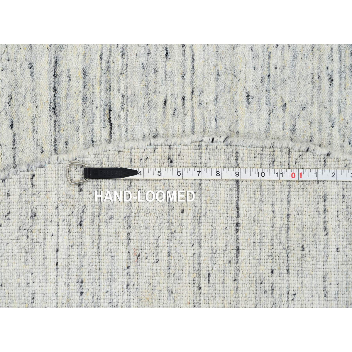 R64777%20008