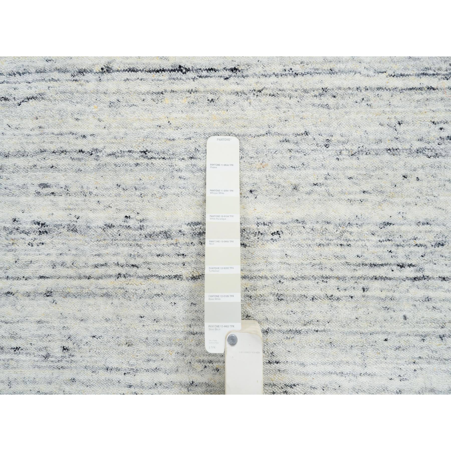 R64781%20004