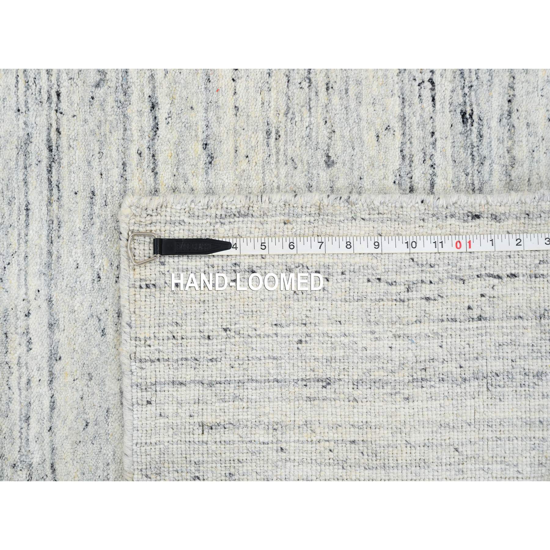 R64786%20008