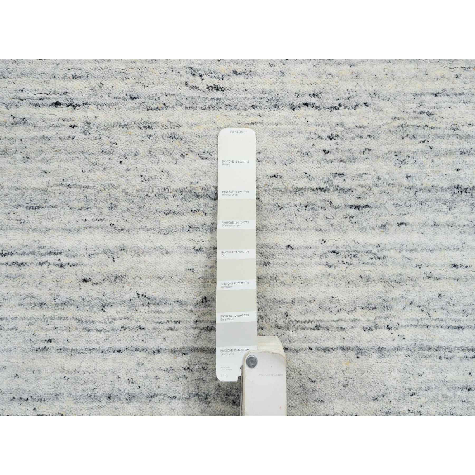 R64787%20004
