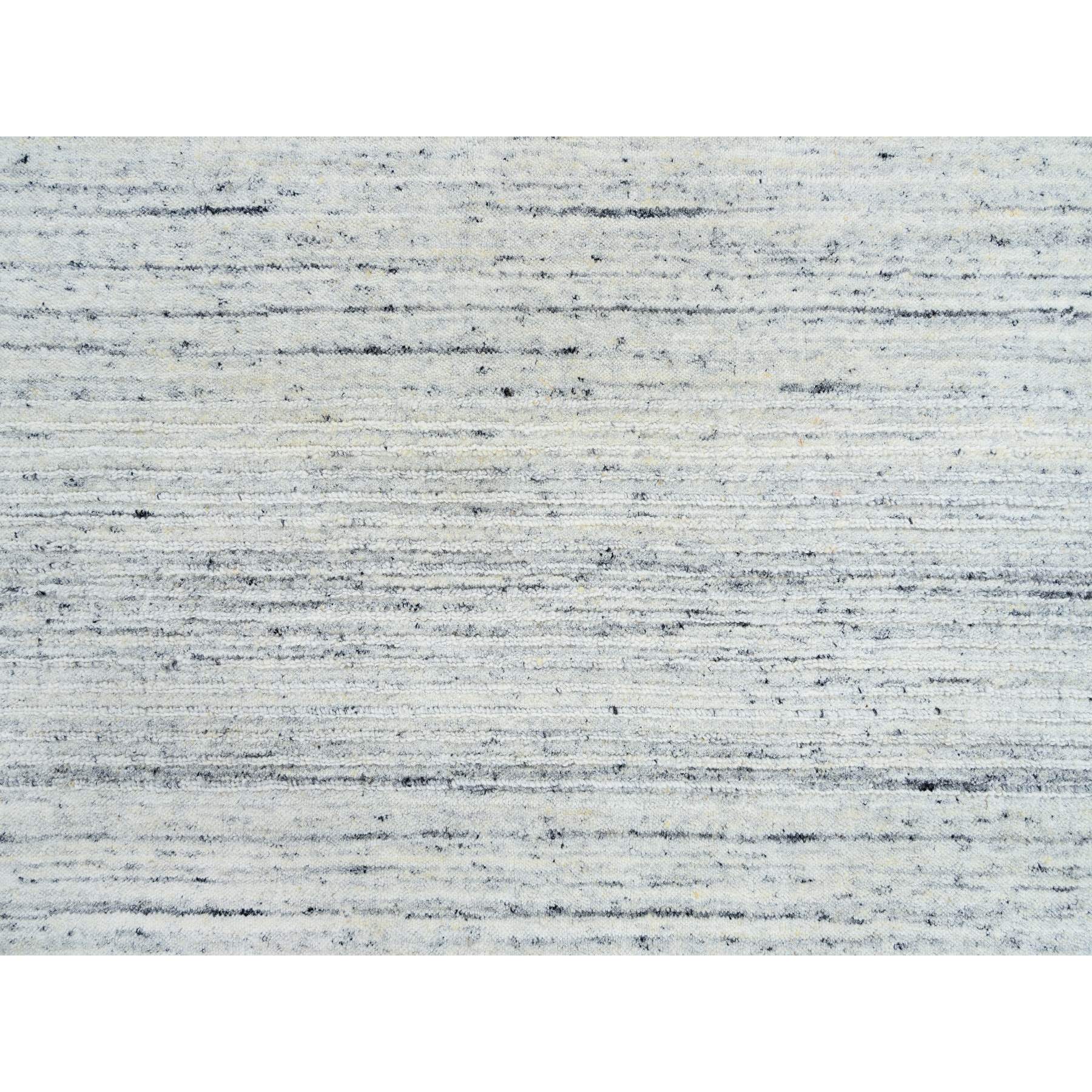 R64788%20009