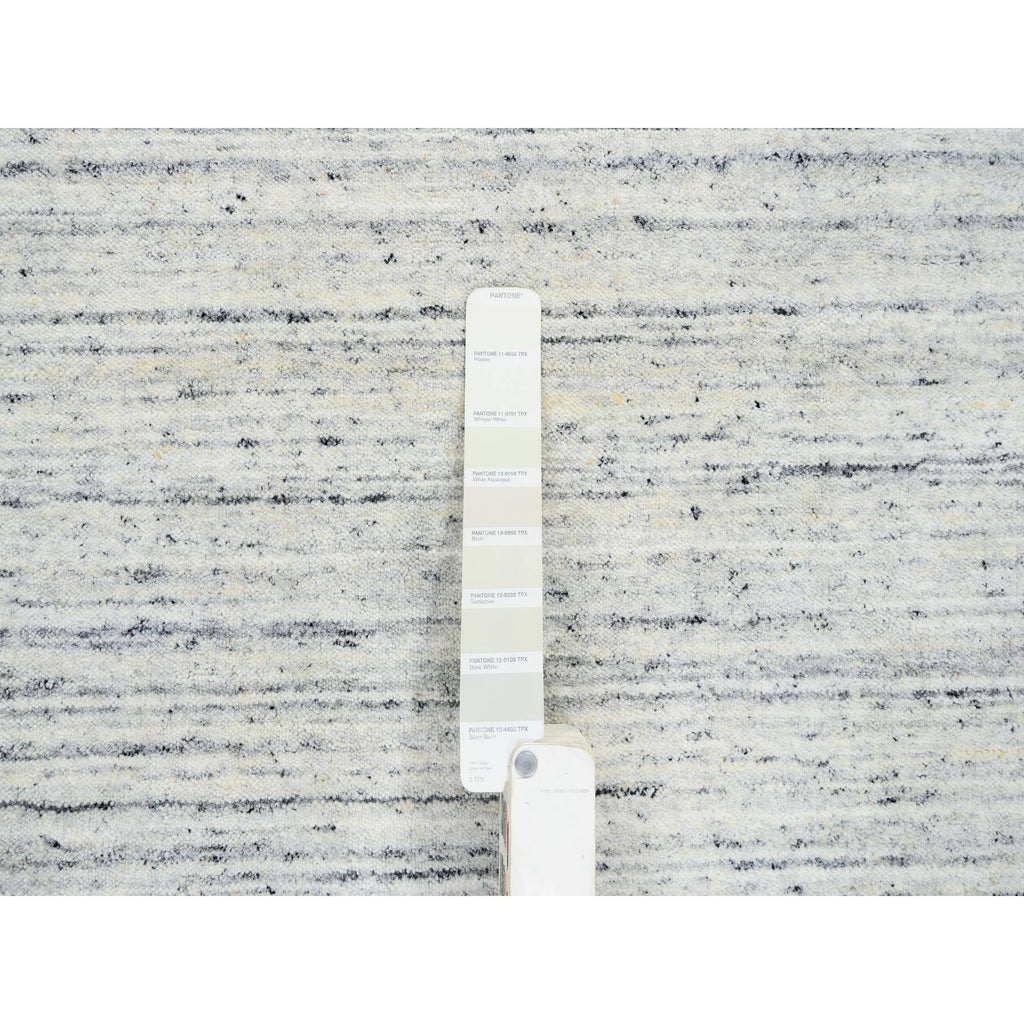 R64794%20008