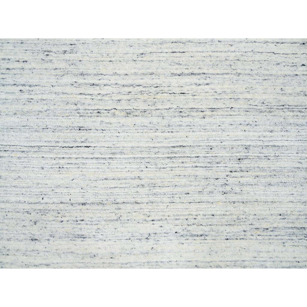 R64795%20009