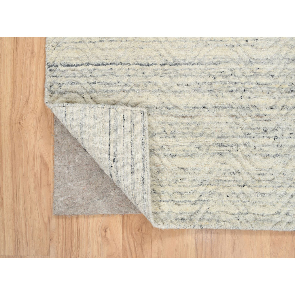 R64826%20003