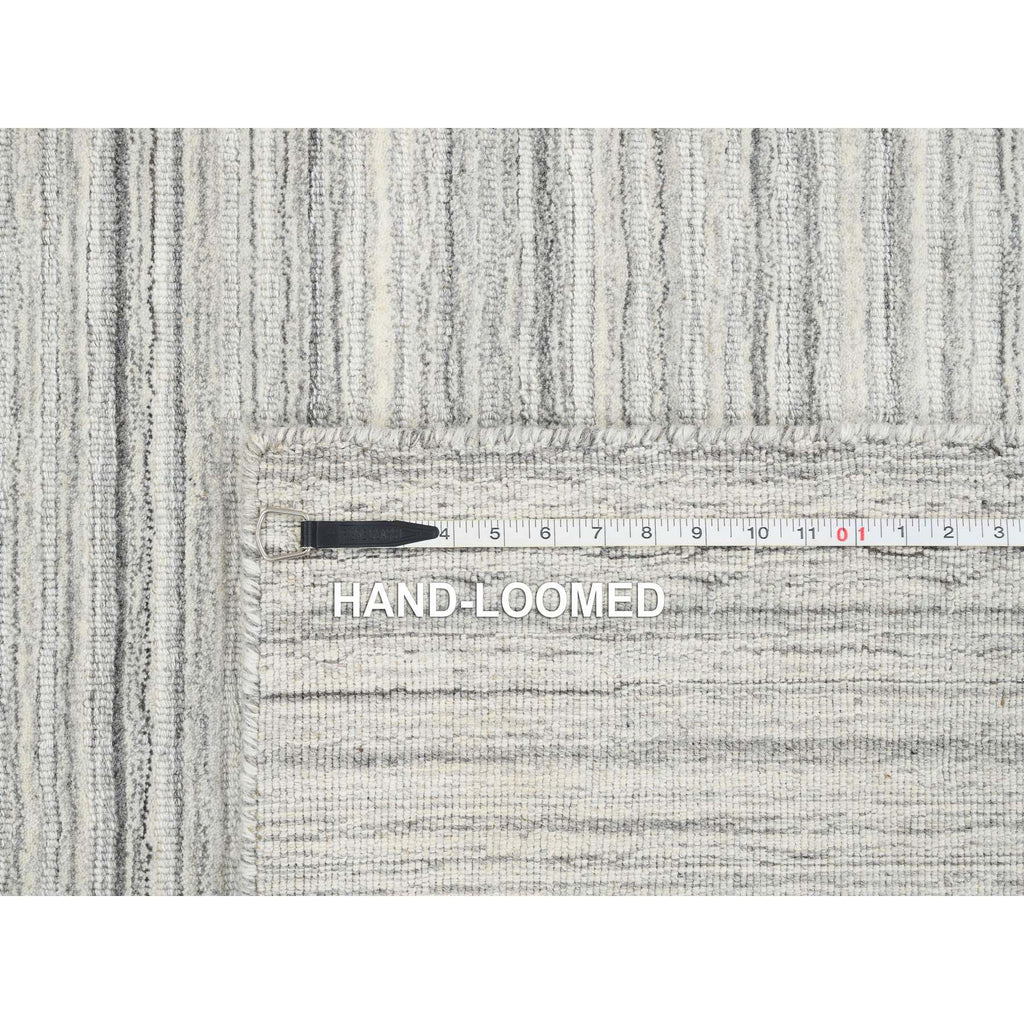 R64986%20008