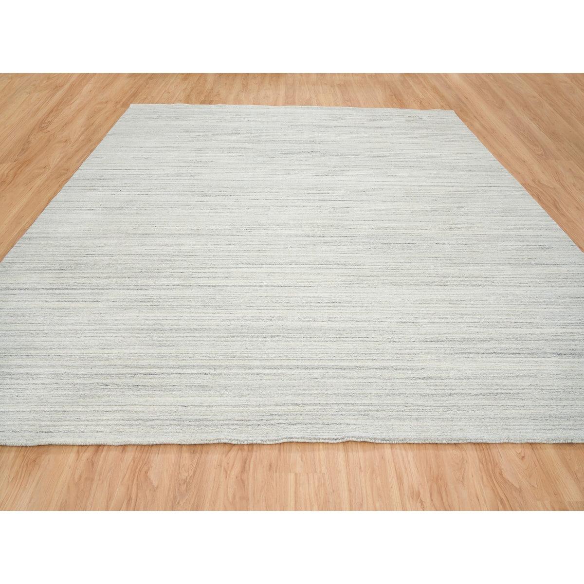 R64994%20003