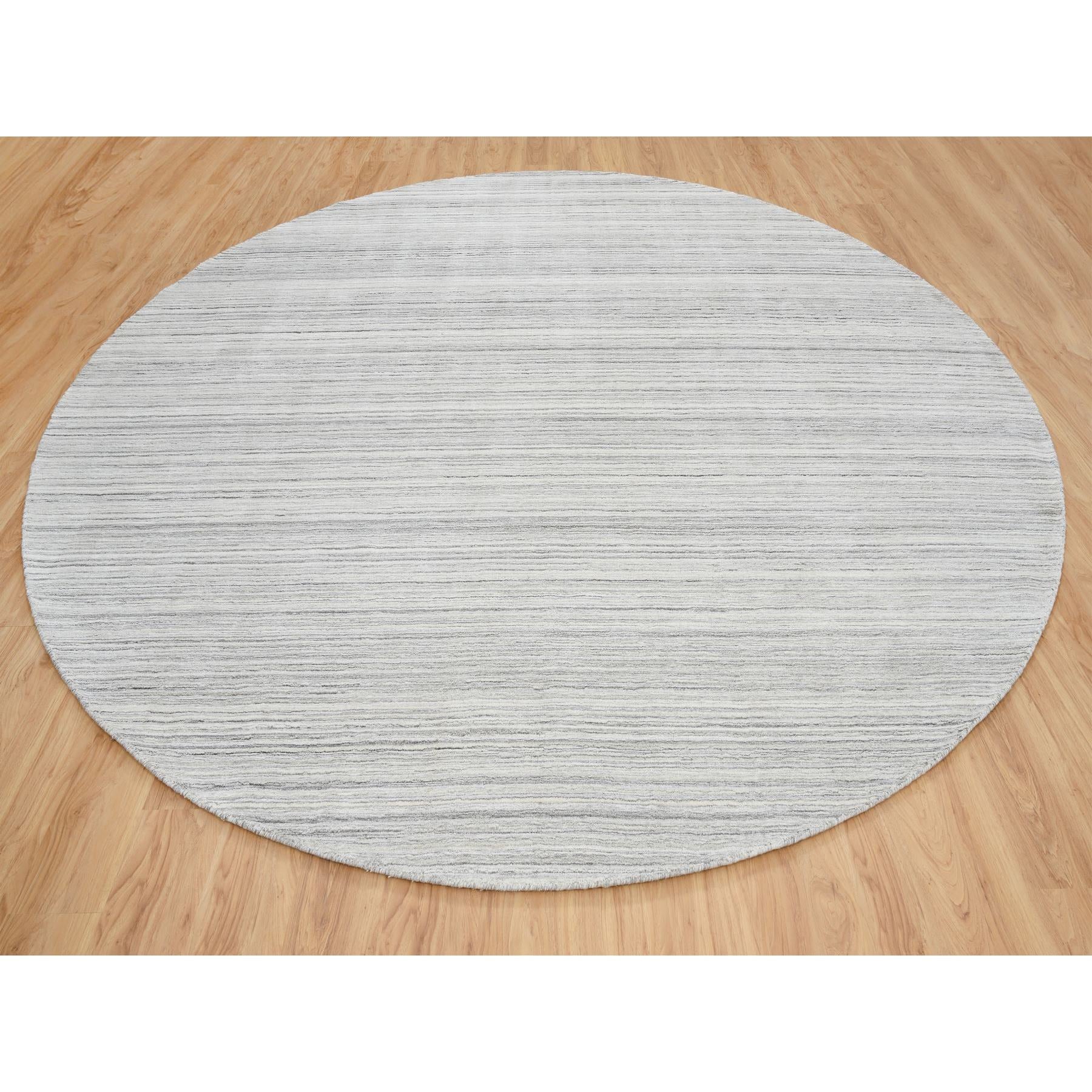 R64995%20003