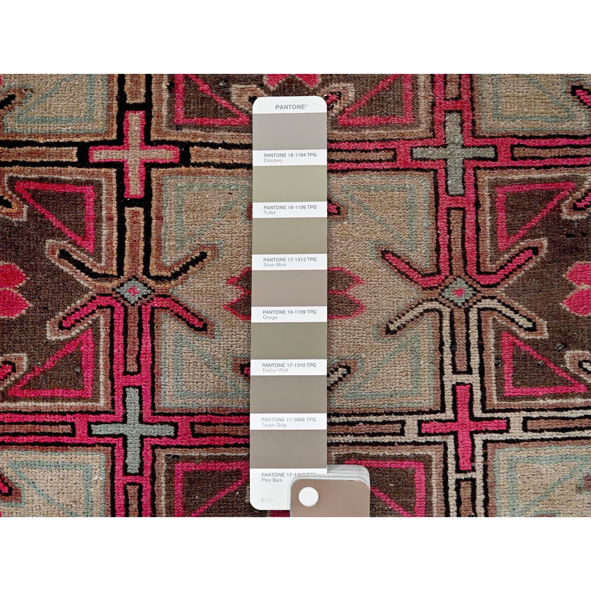 R649%20004