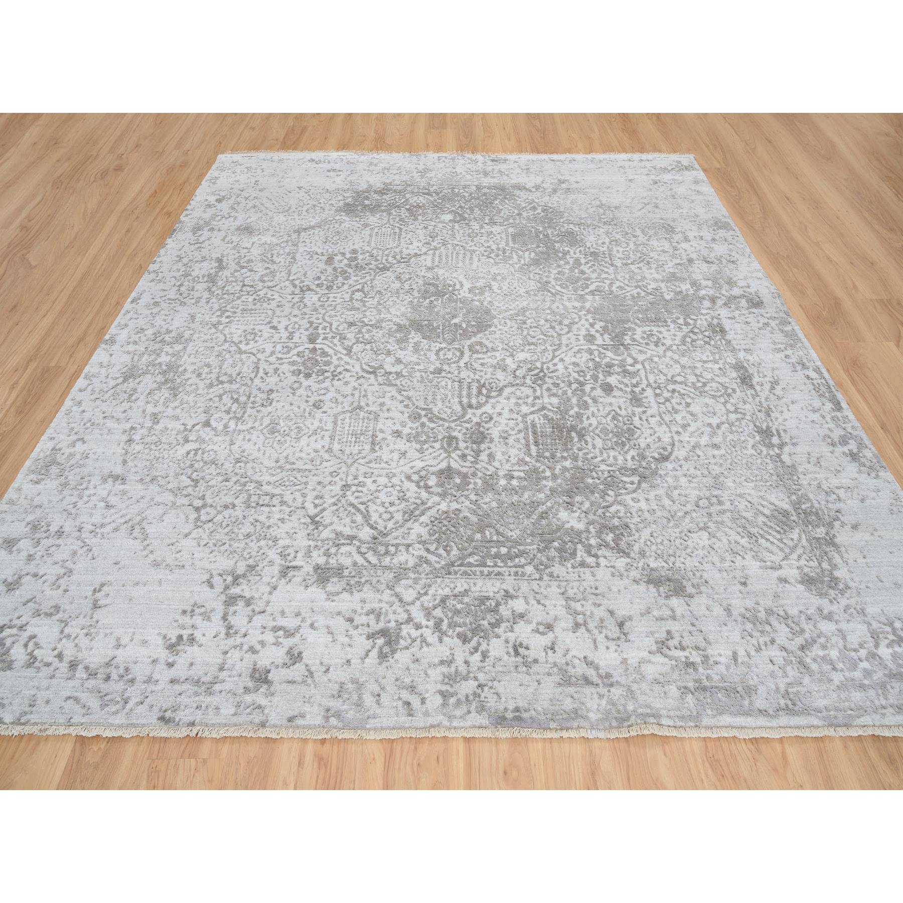 R65016%20003