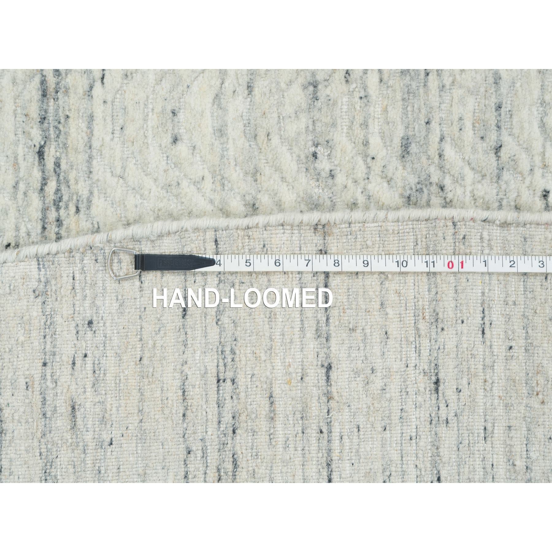 R65038%20012