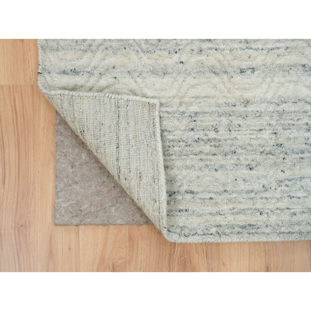 R65041%20003