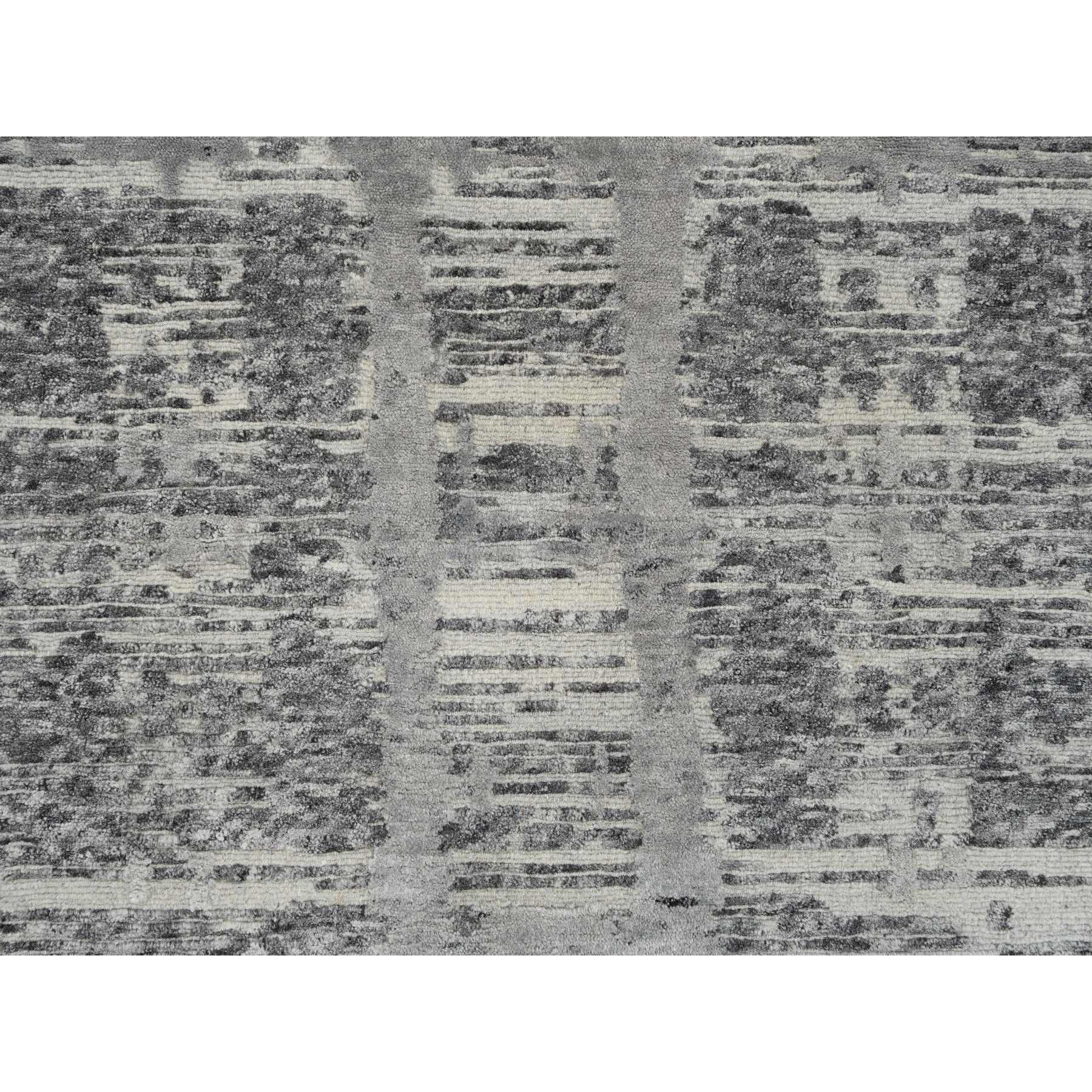 R65157%20005