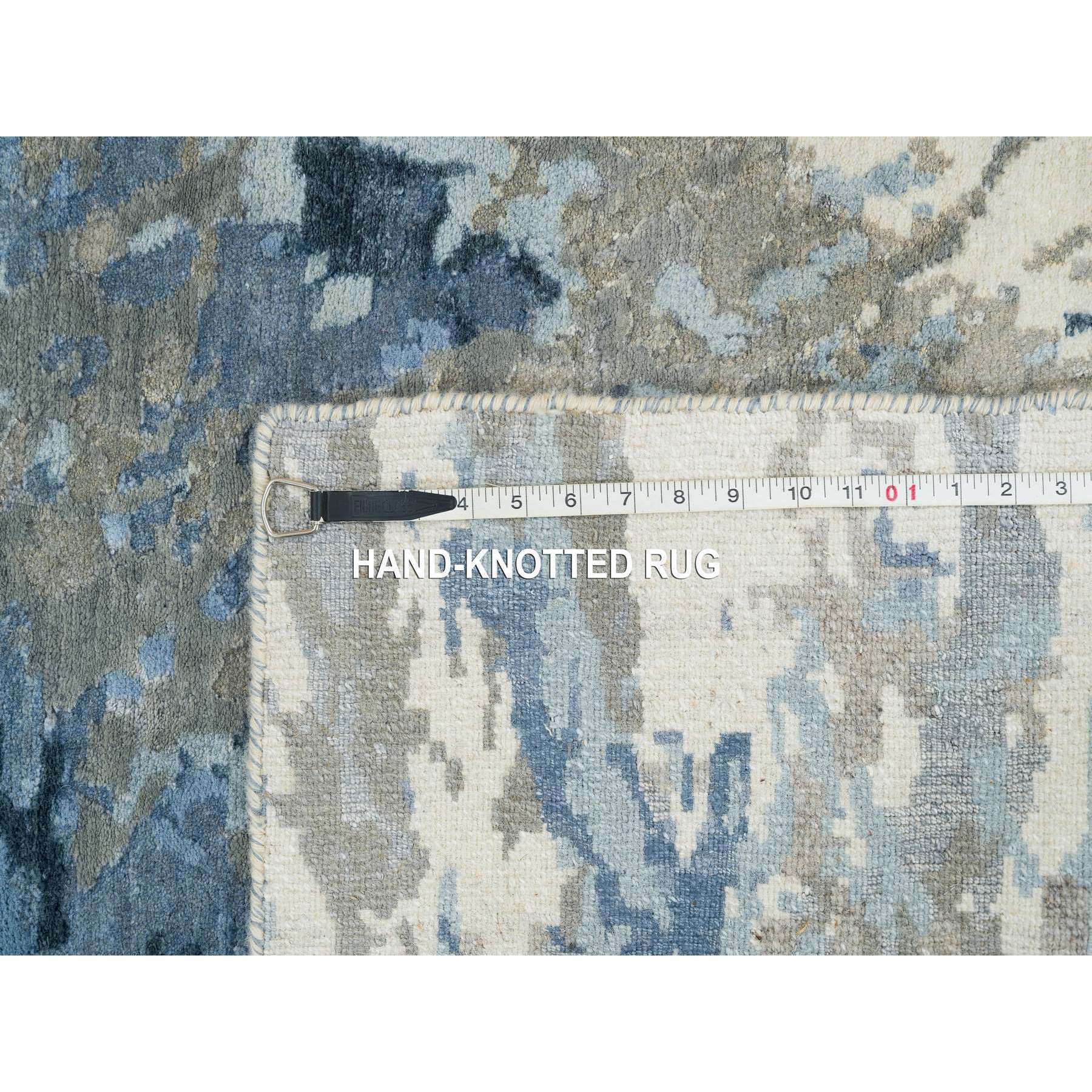 R65204%20008