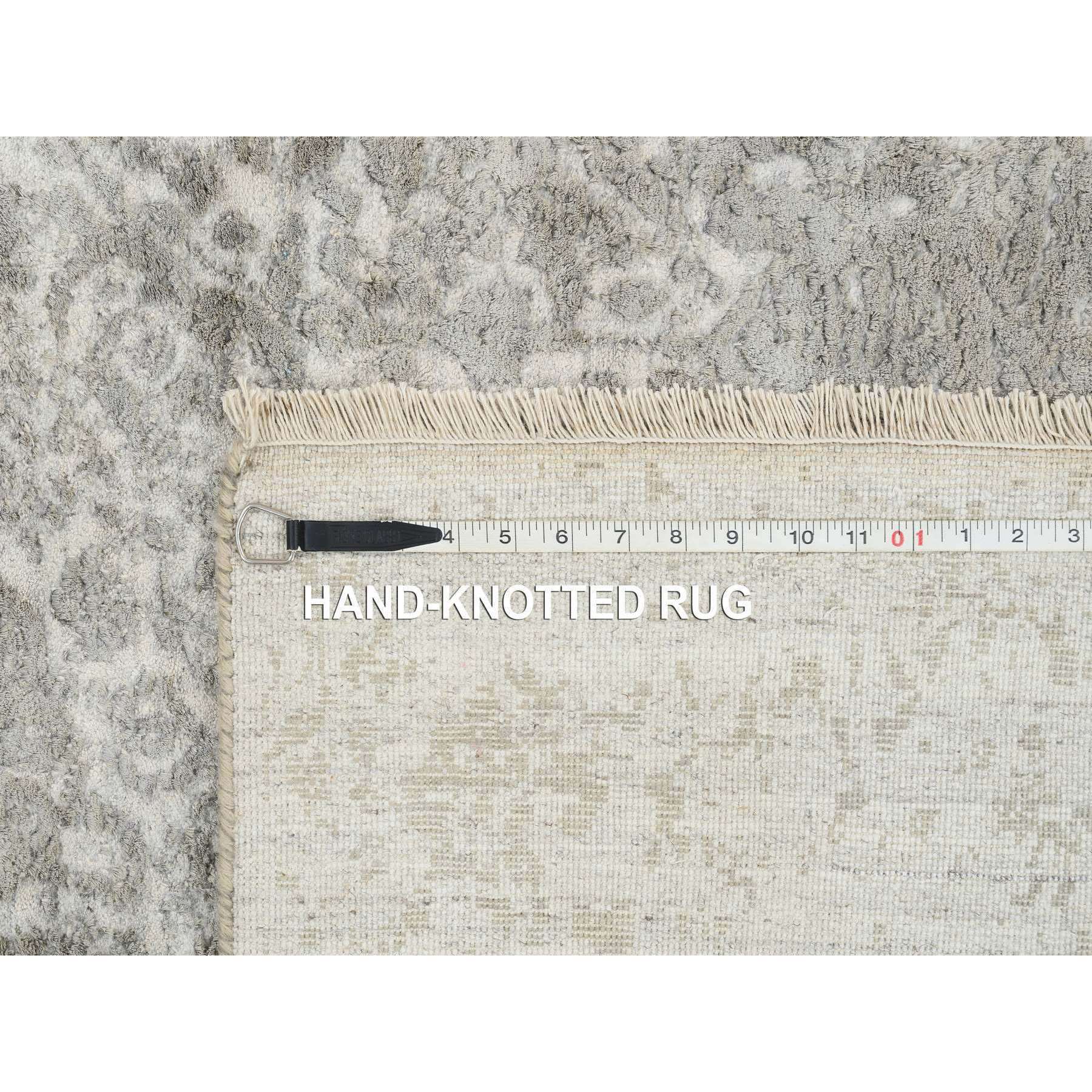 R65209%20012
