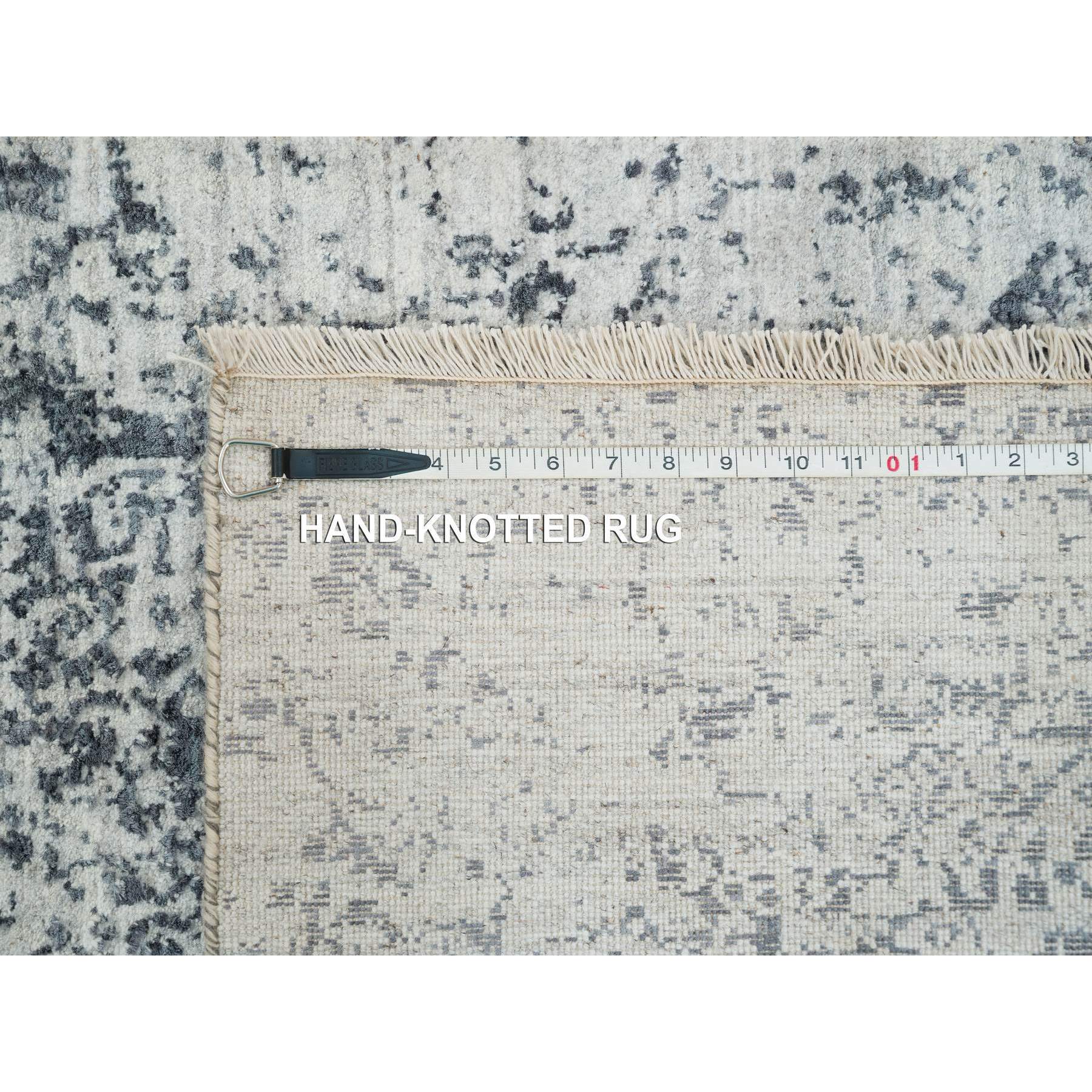 R65215%20008