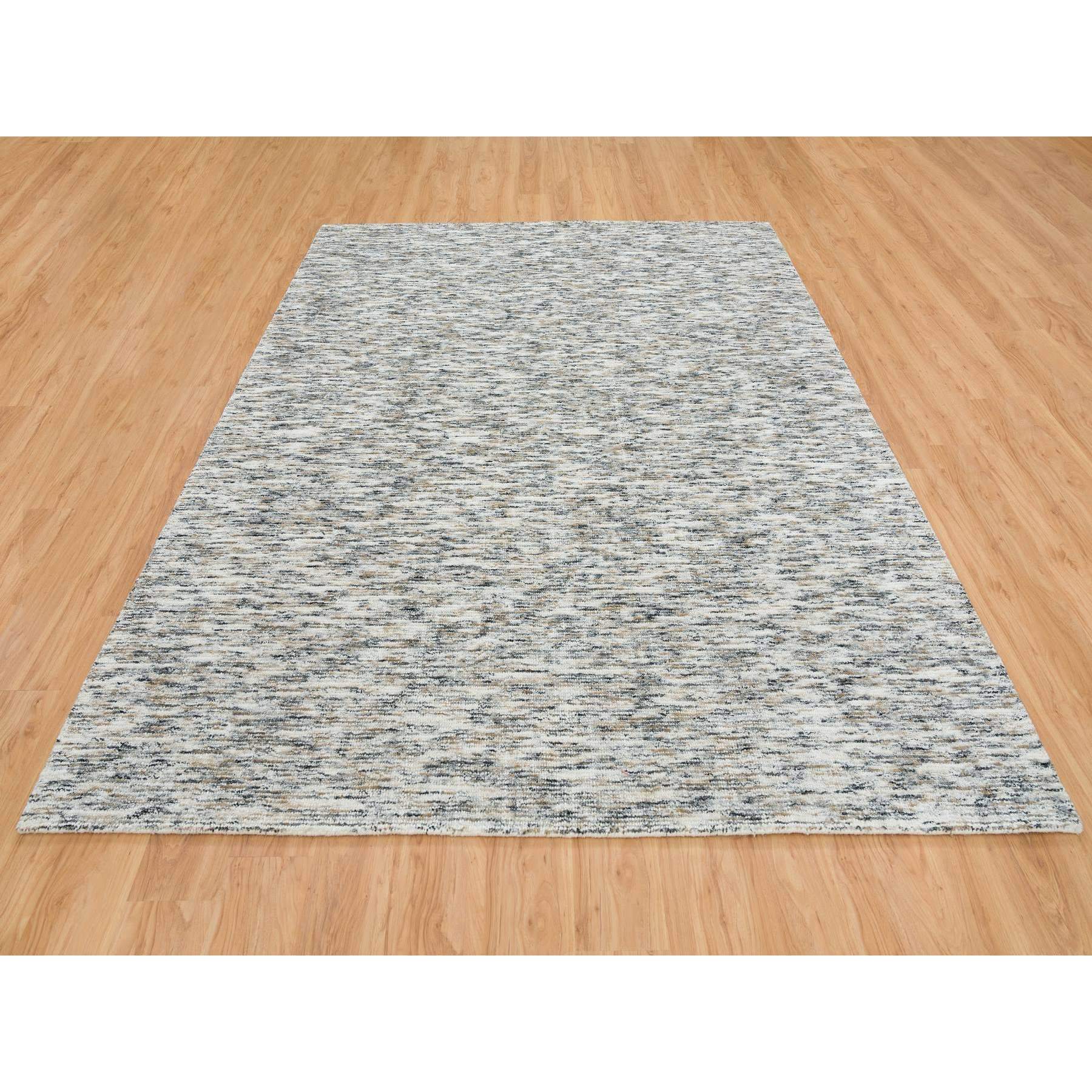 R65233%20003