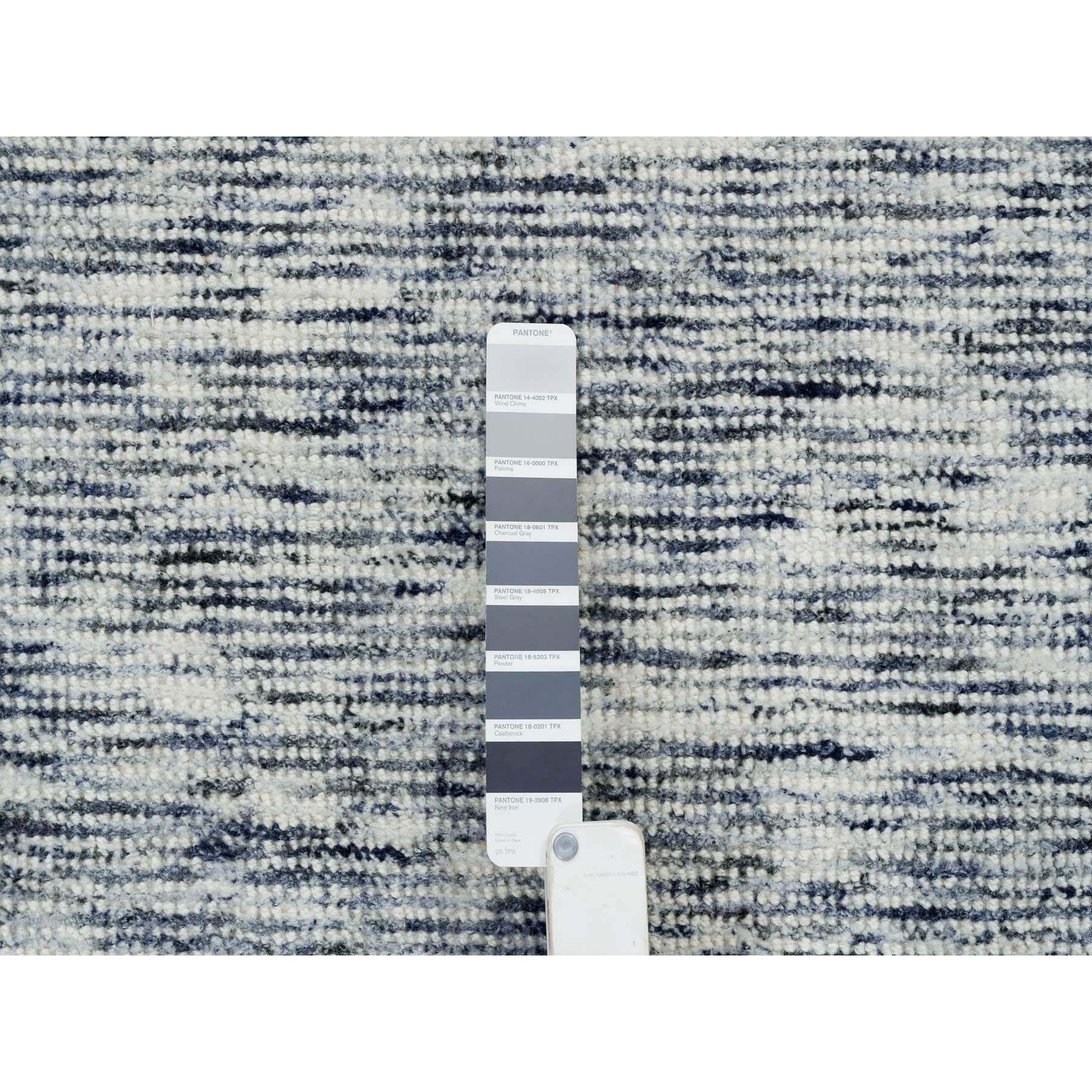 R65243%20008