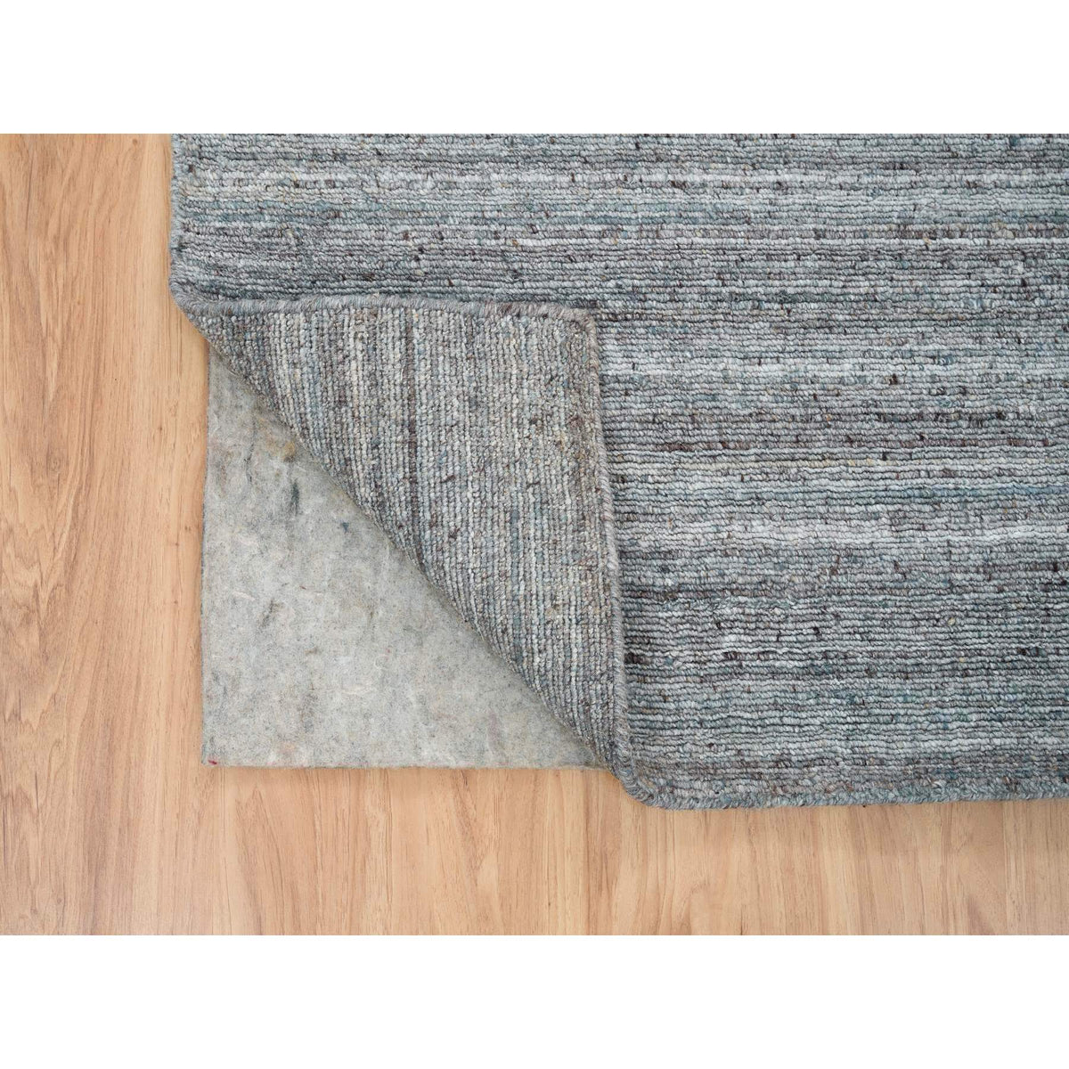 R65557%20003