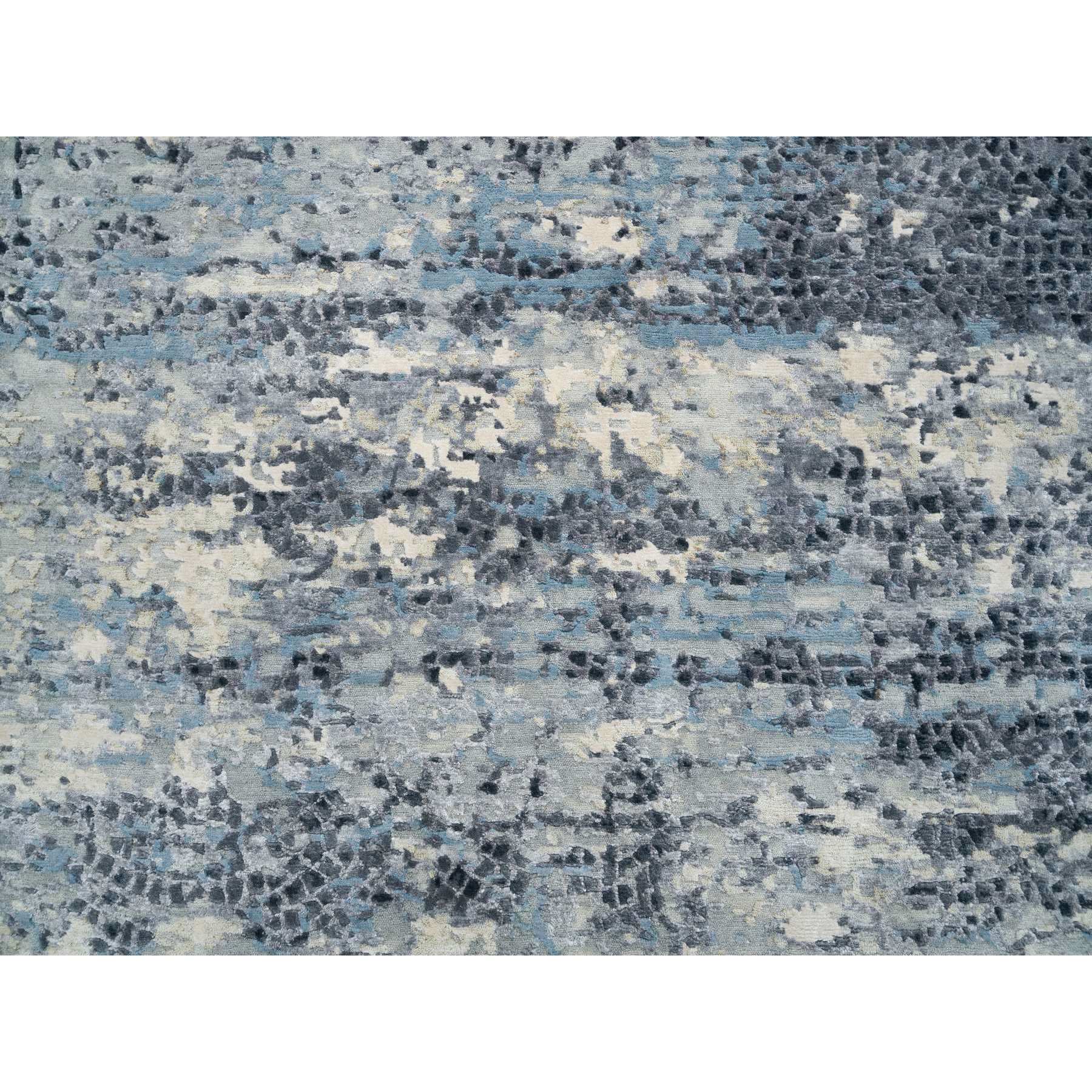 R65632%20009