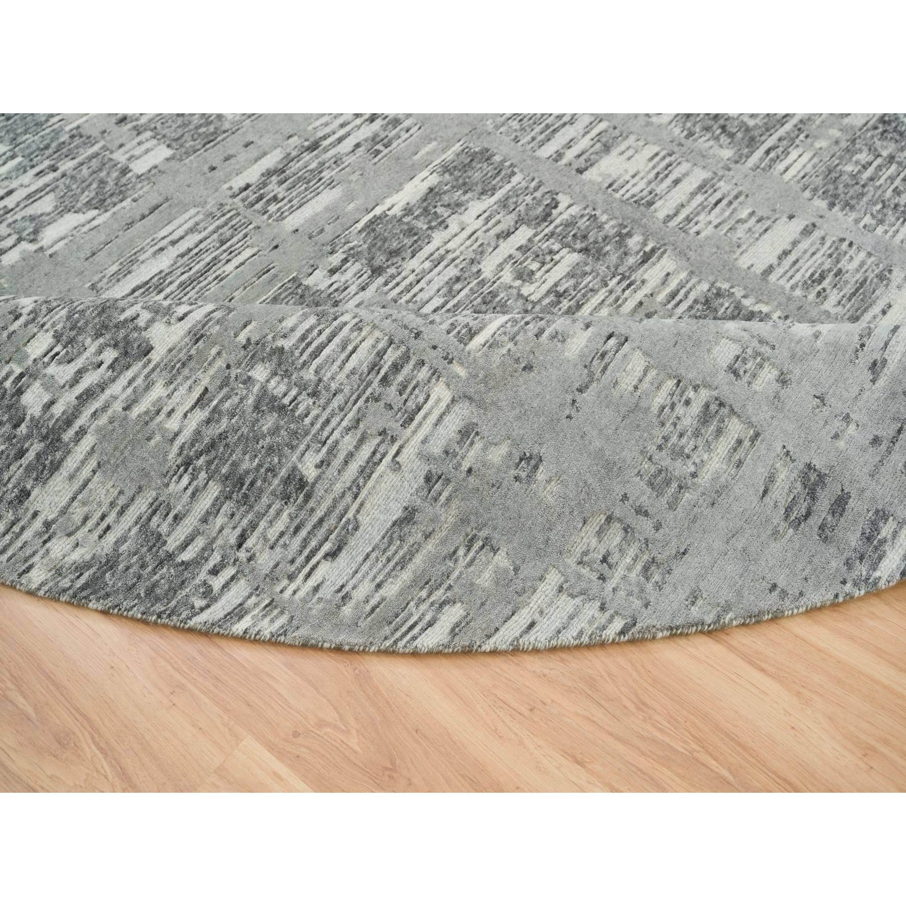 R65640%20007