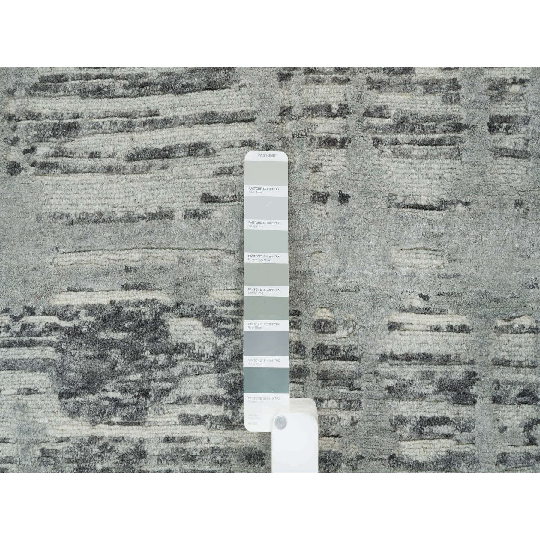 R65640%20008
