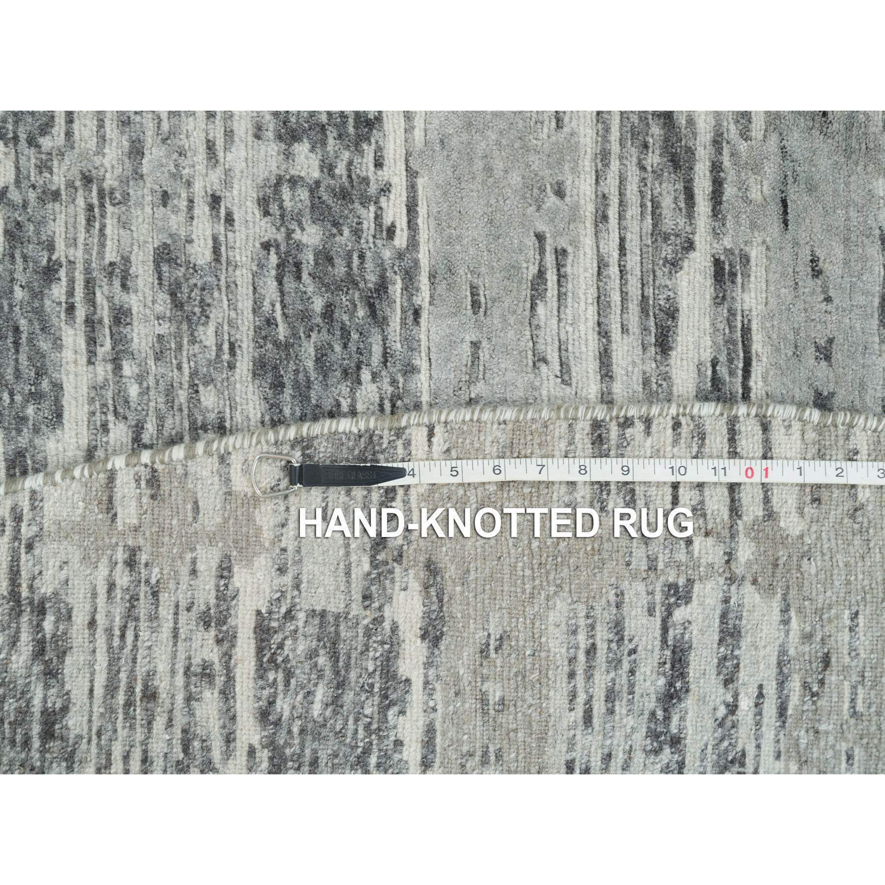 R65640%20012