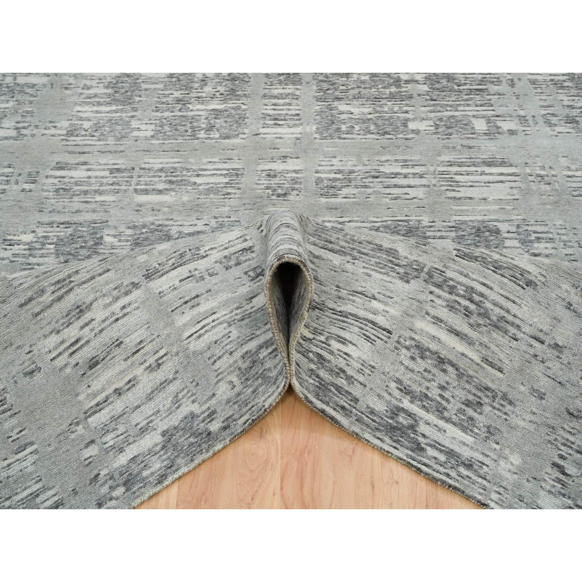 R65643%20006