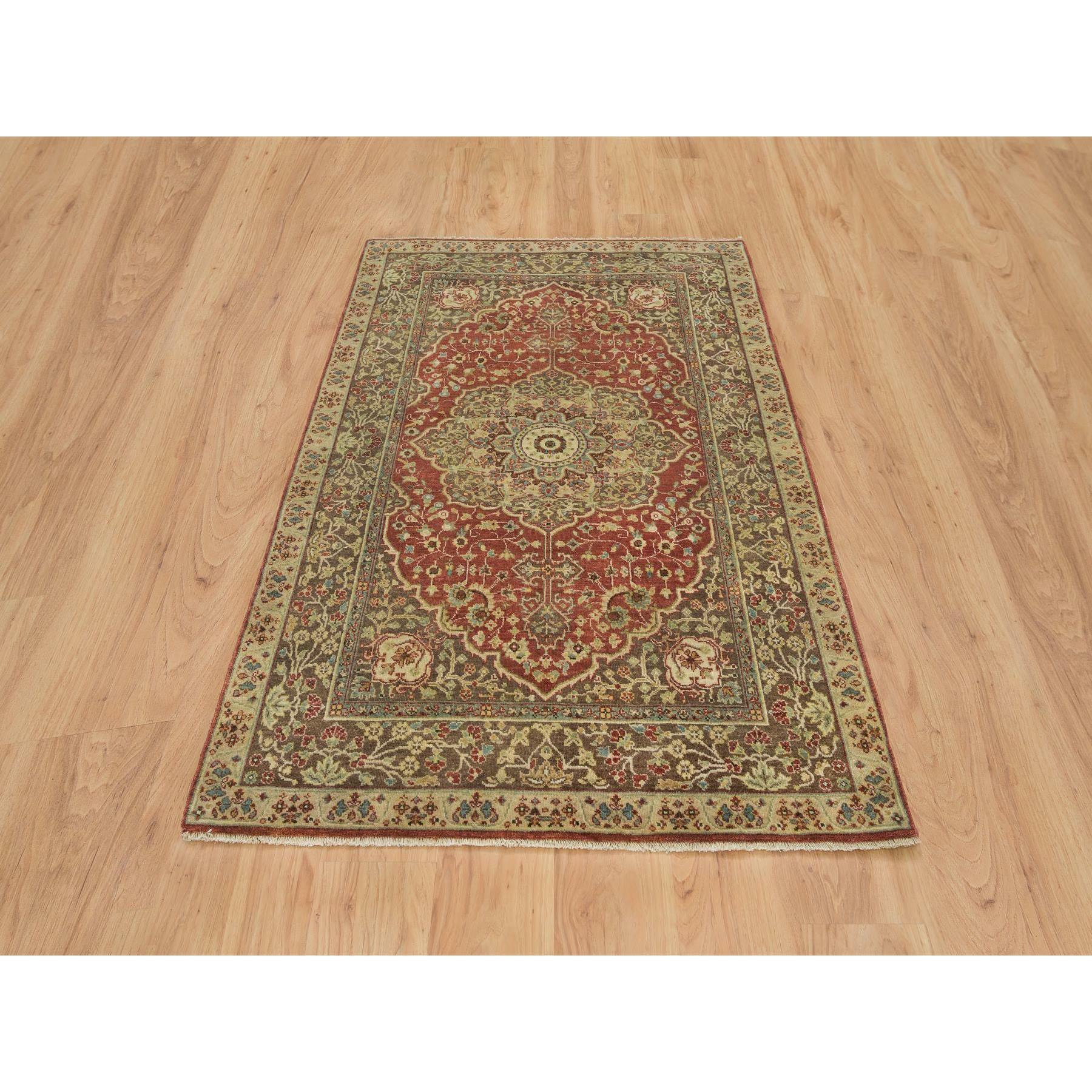 R65746%20002