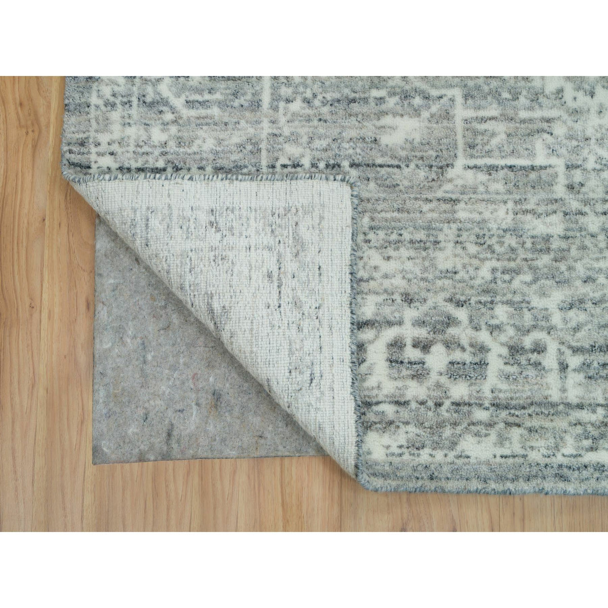 R65834%20005