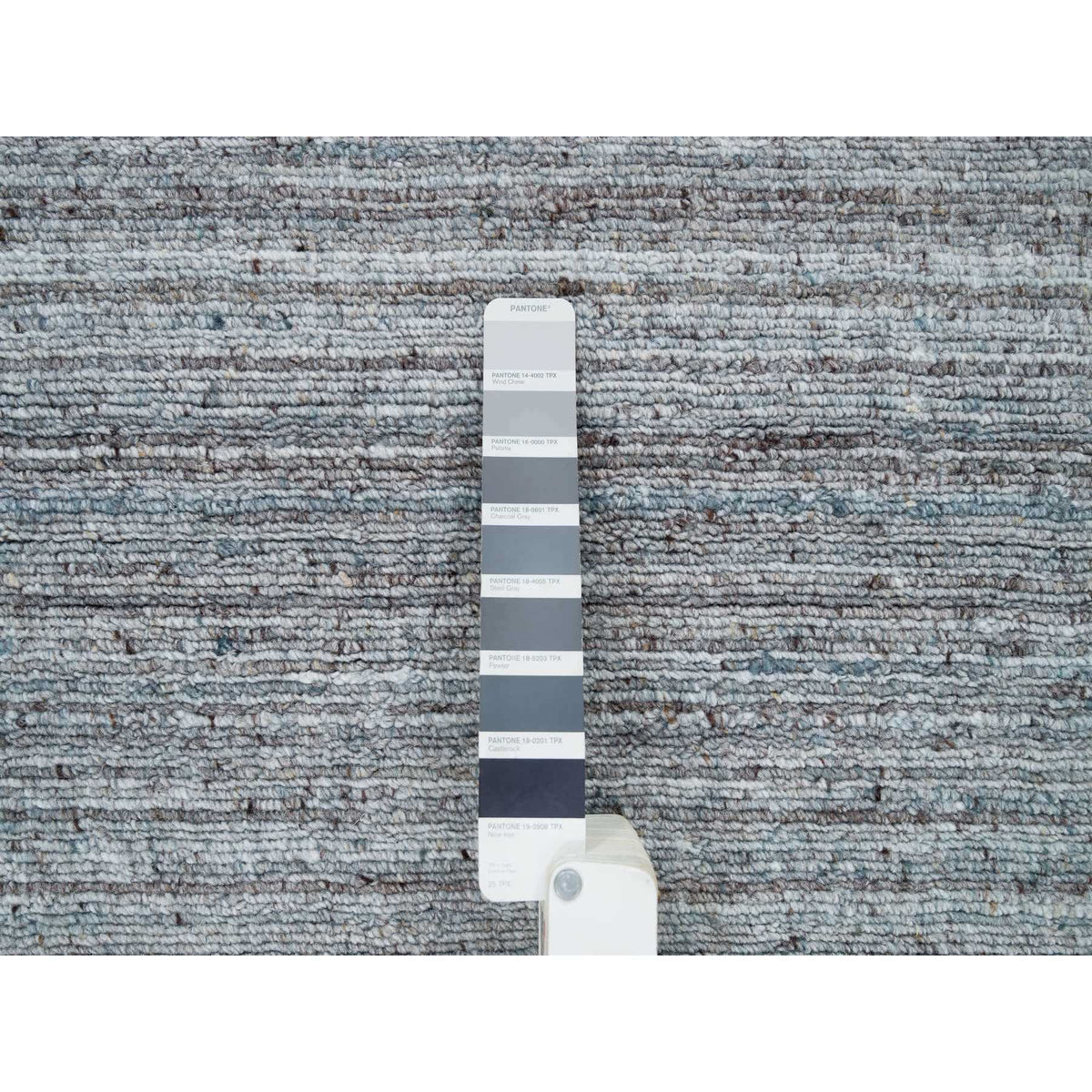 R65836%20008