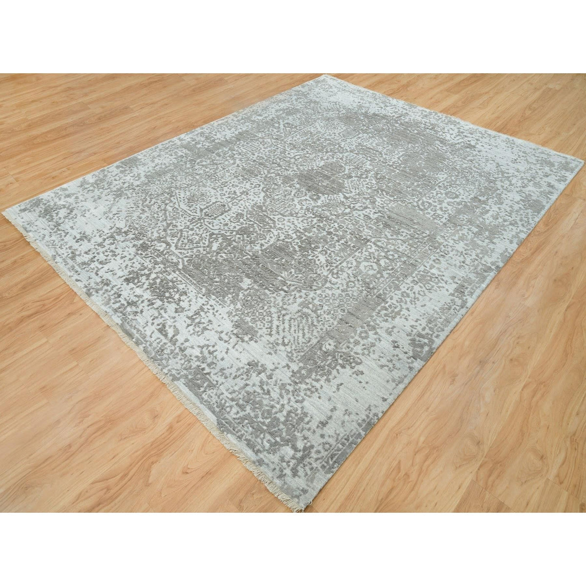 R65872%20004