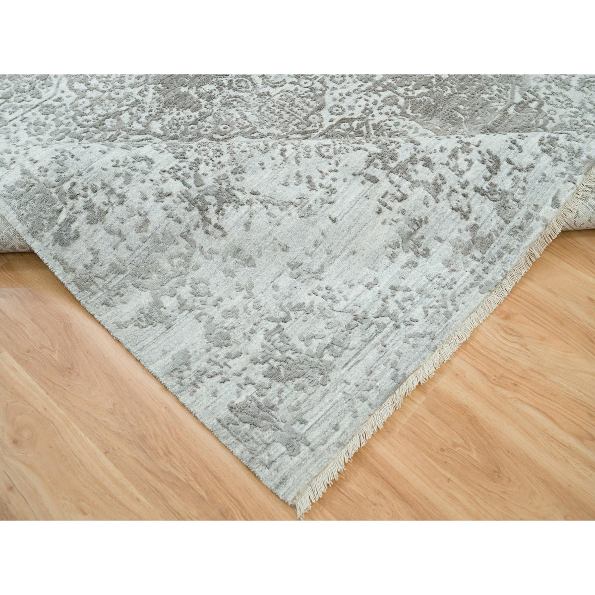 R65872%20007
