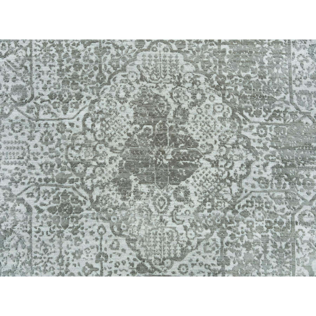 R65872%20009