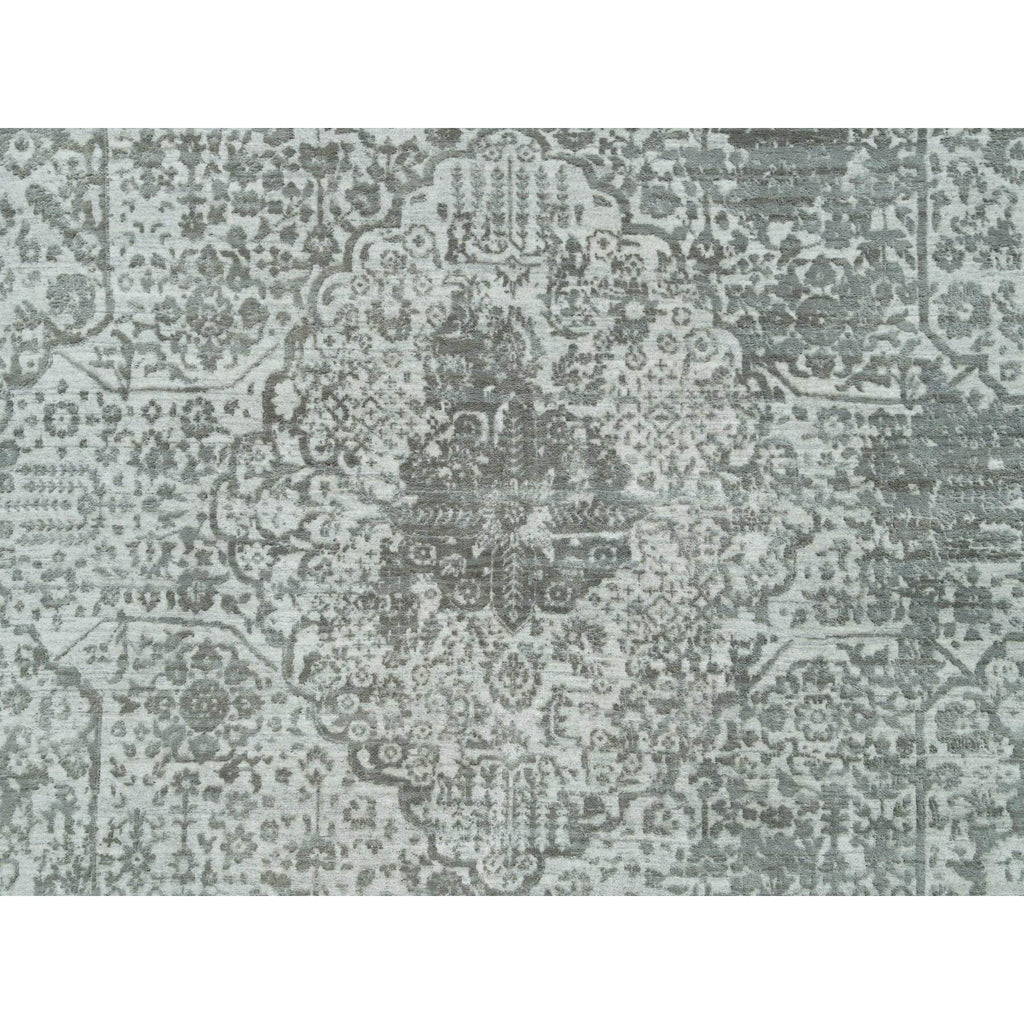 R65873%20009