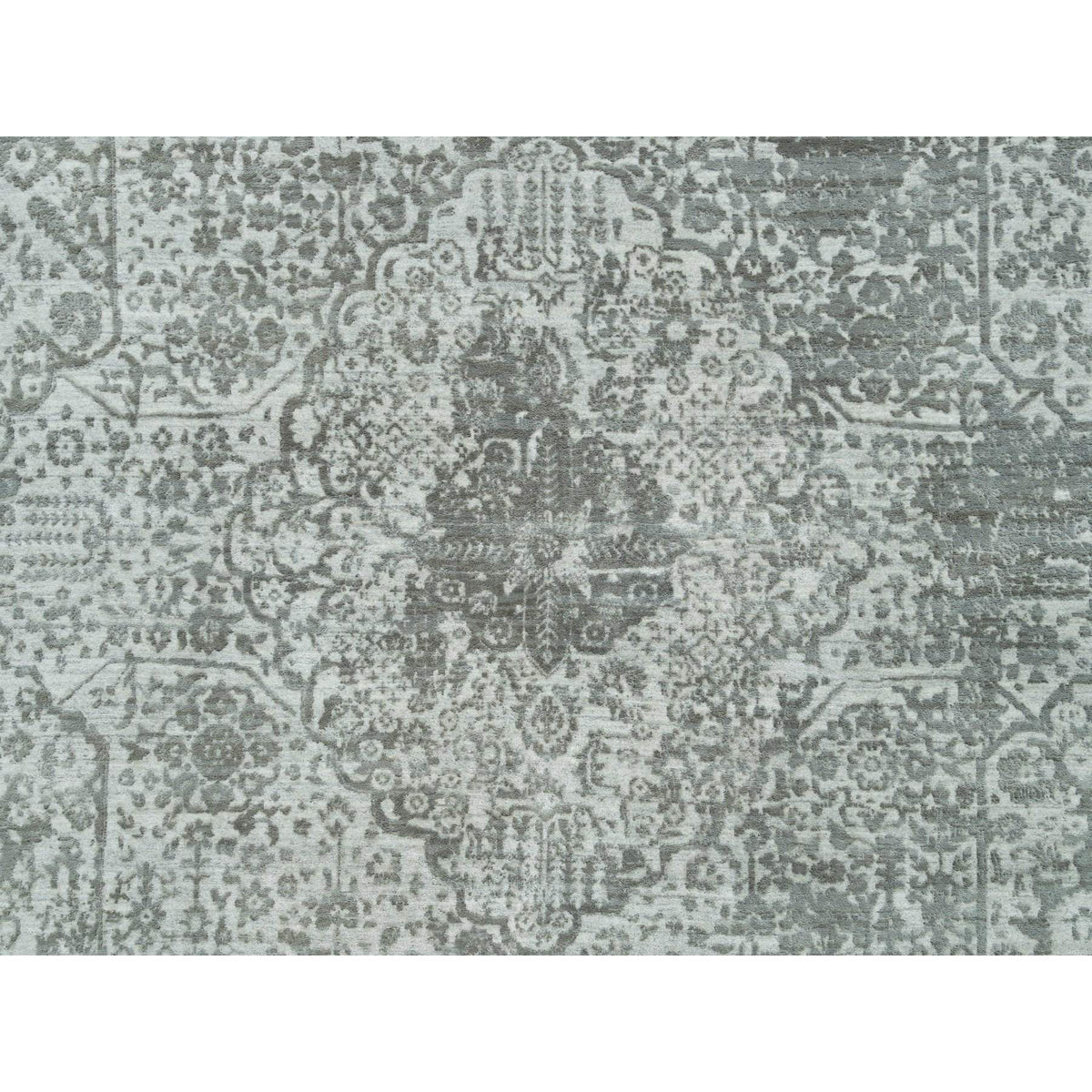 R65873%20009