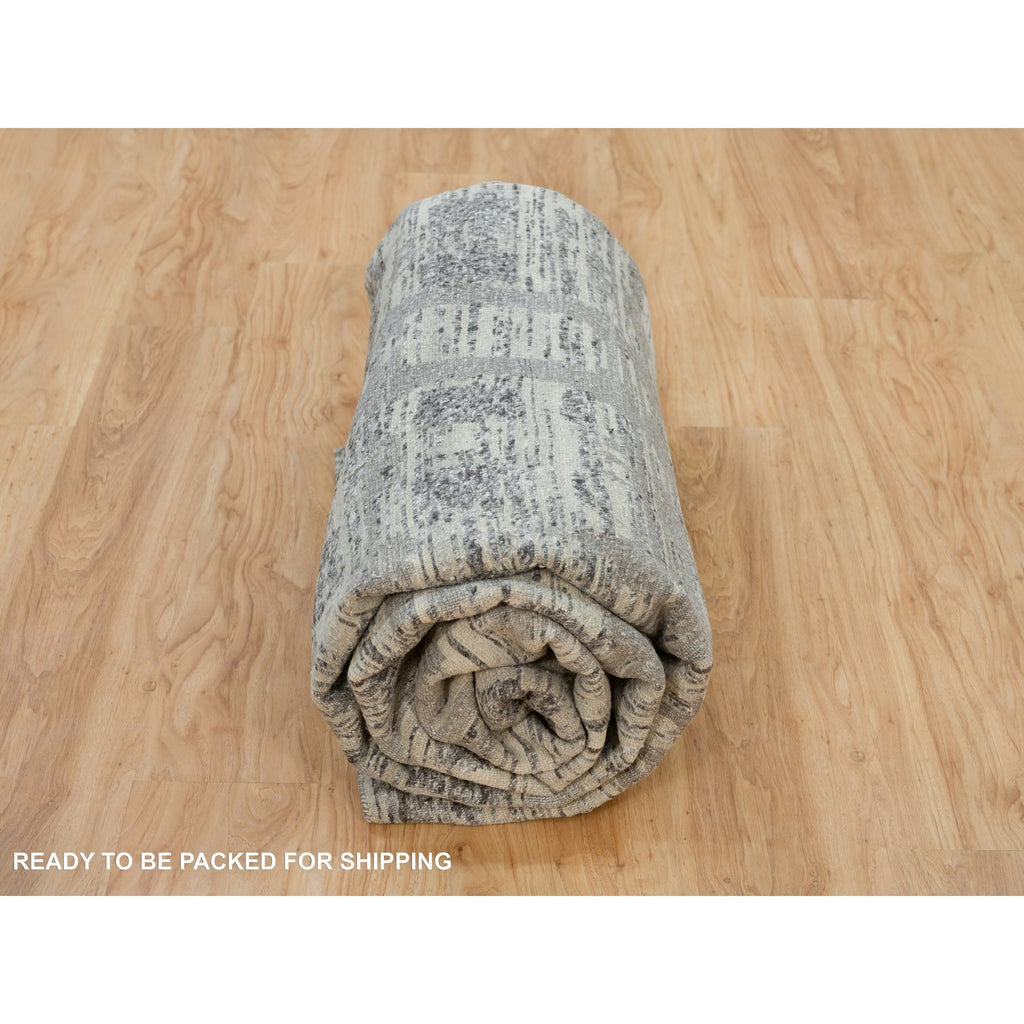 R65945%20010