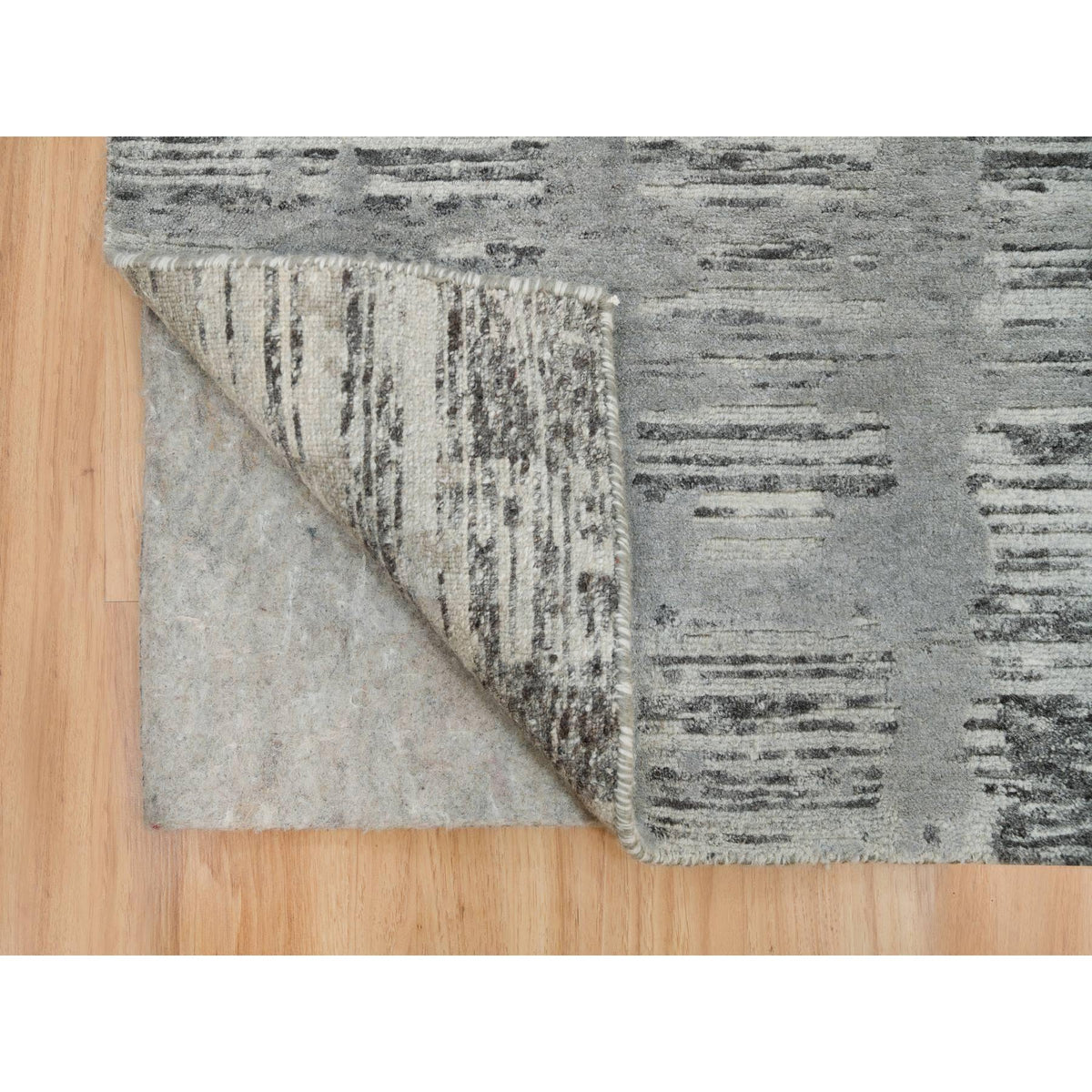 R65956%20003