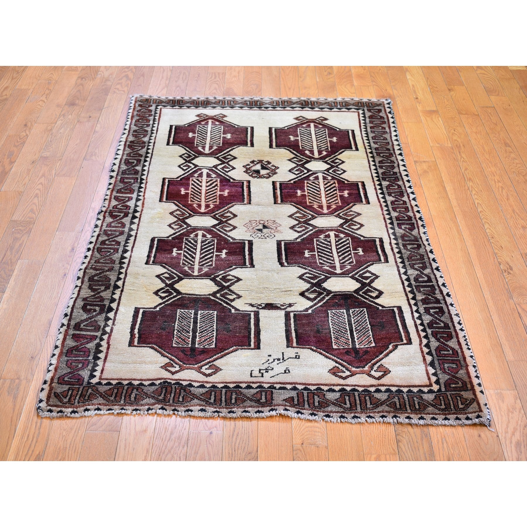 R66017%20003