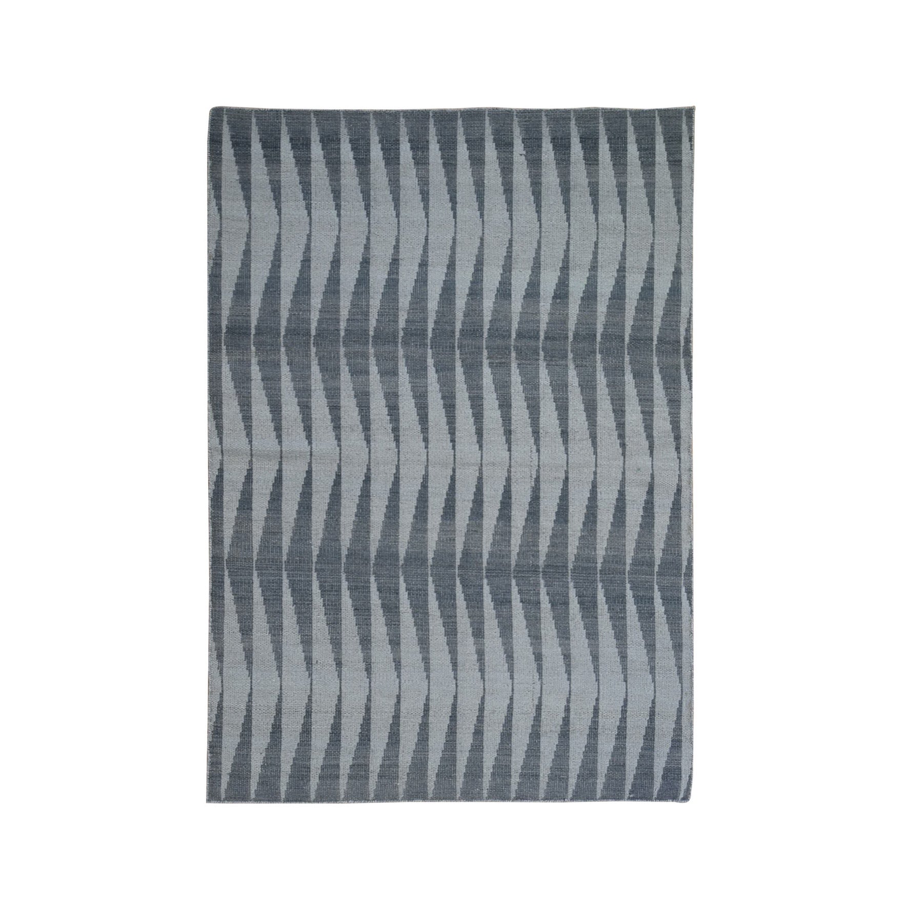 R66079%20001