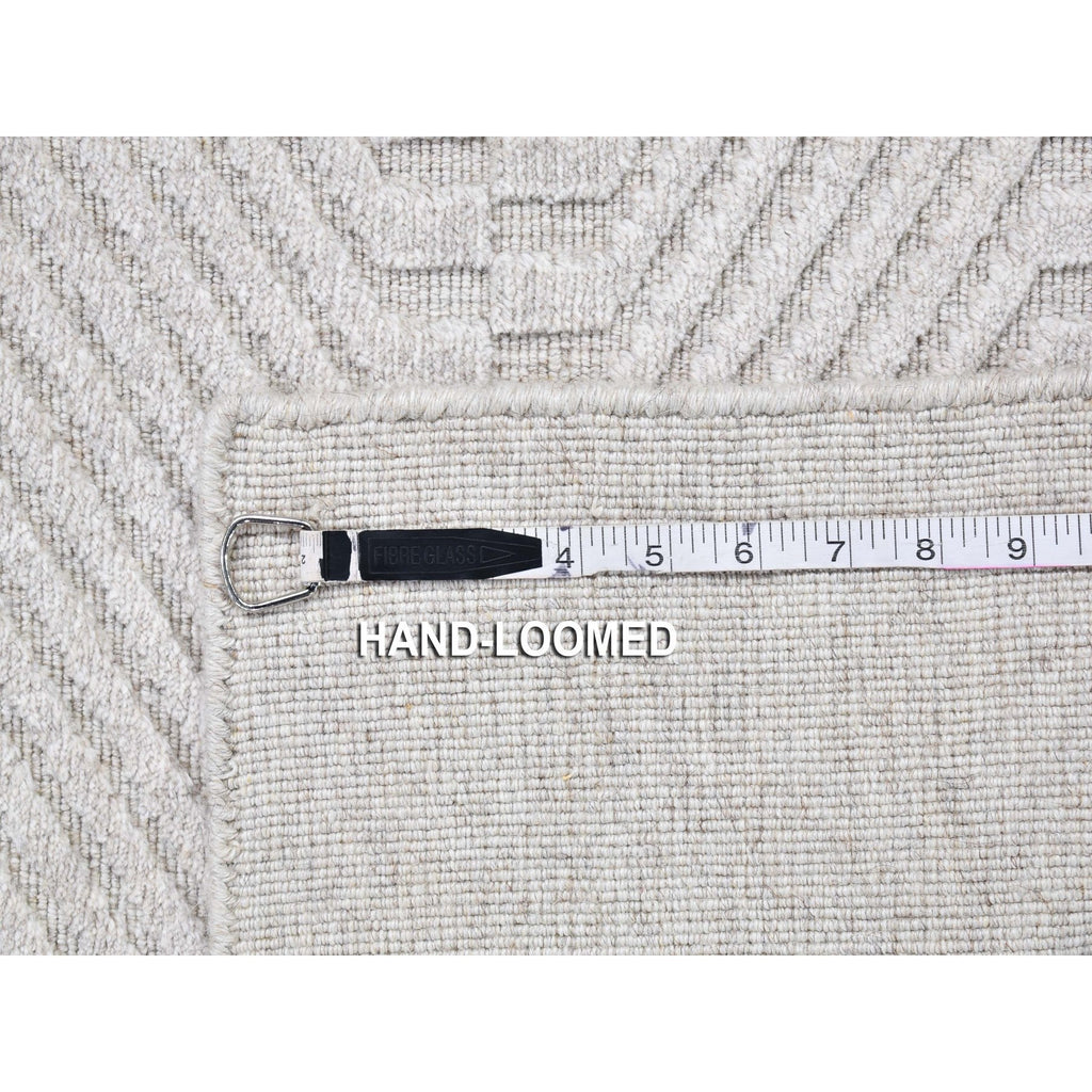 R66147%20007