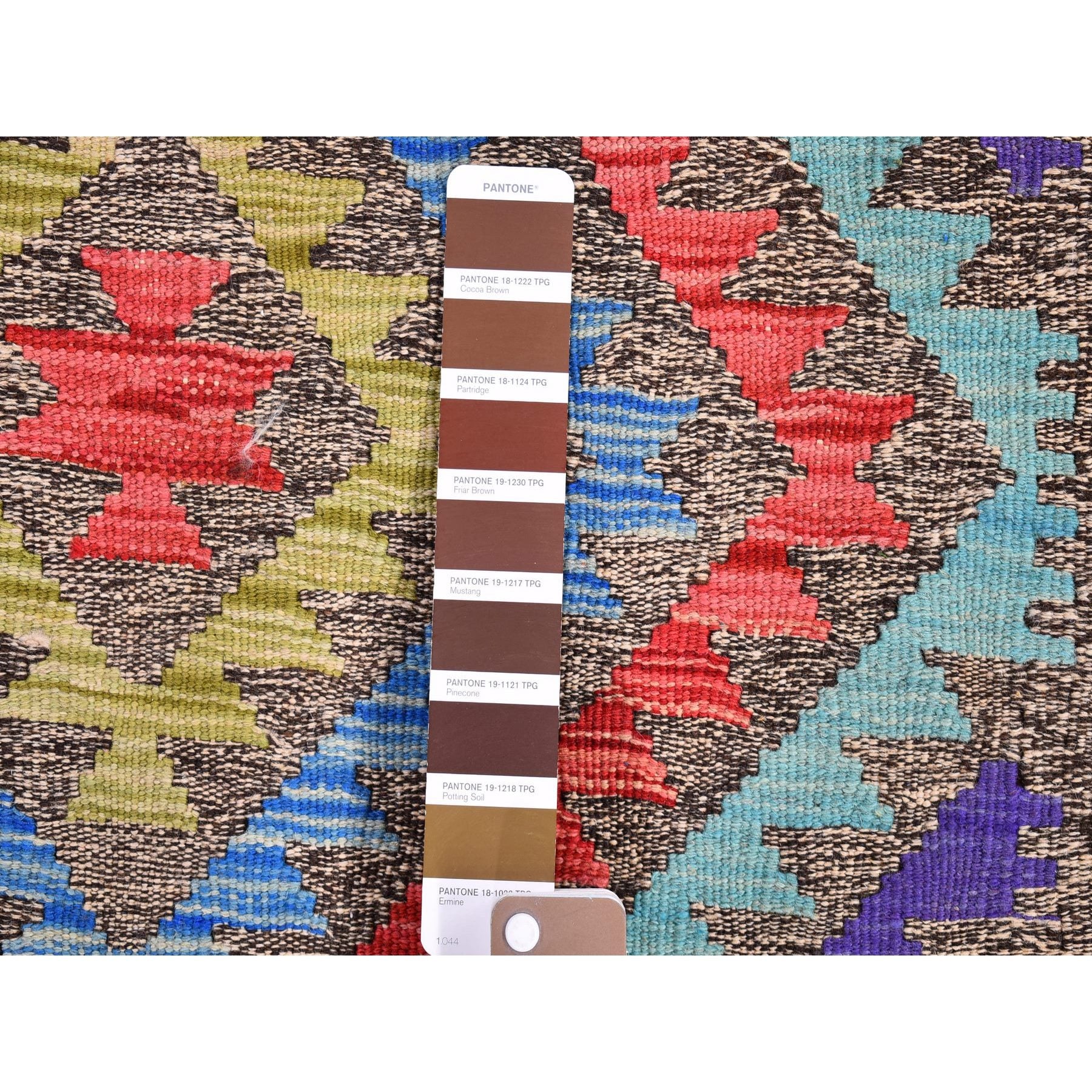 R66186%20003