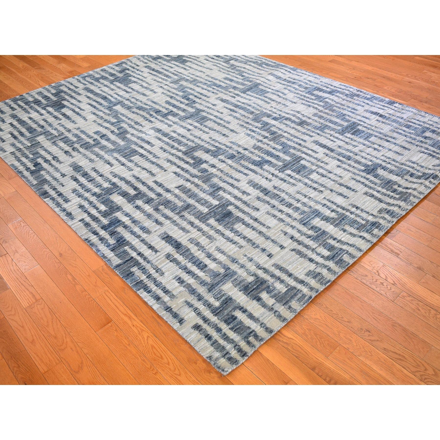 R66377%20004
