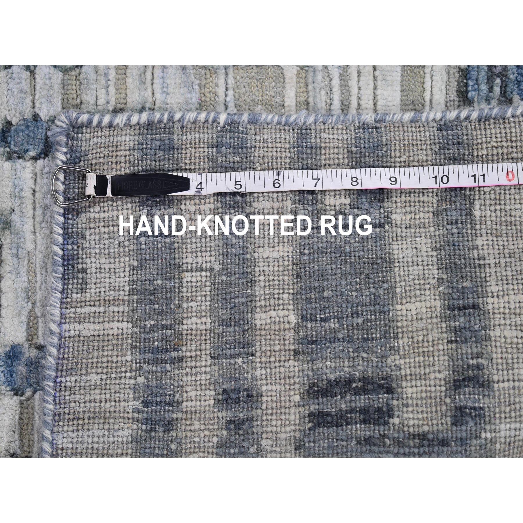 R66377%20012