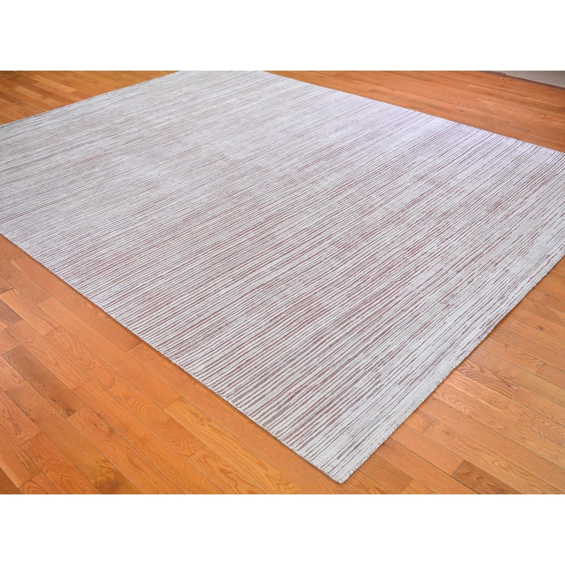 R66379%20004