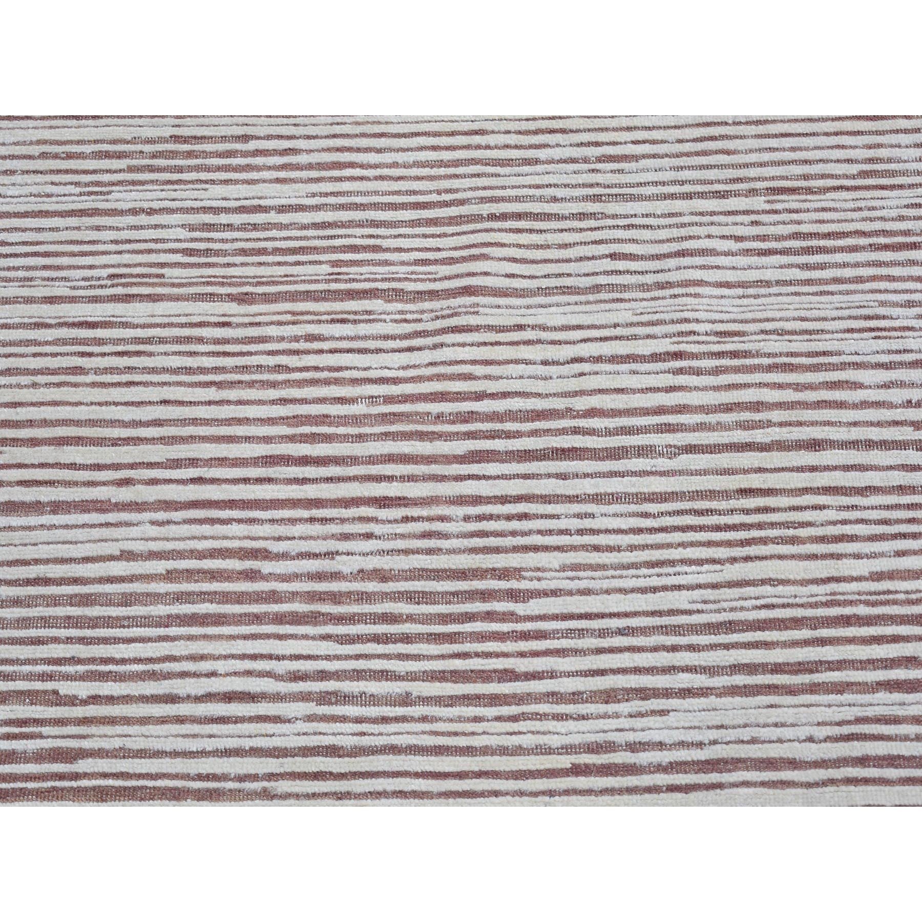 R66379%20005