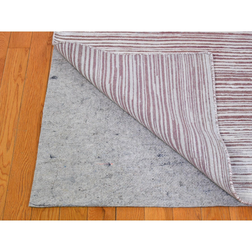 R66379%20009